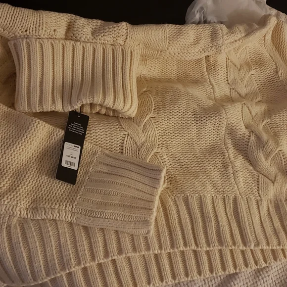 Finders keeper cable knit sweater - Cream - Picture 3 of 5
